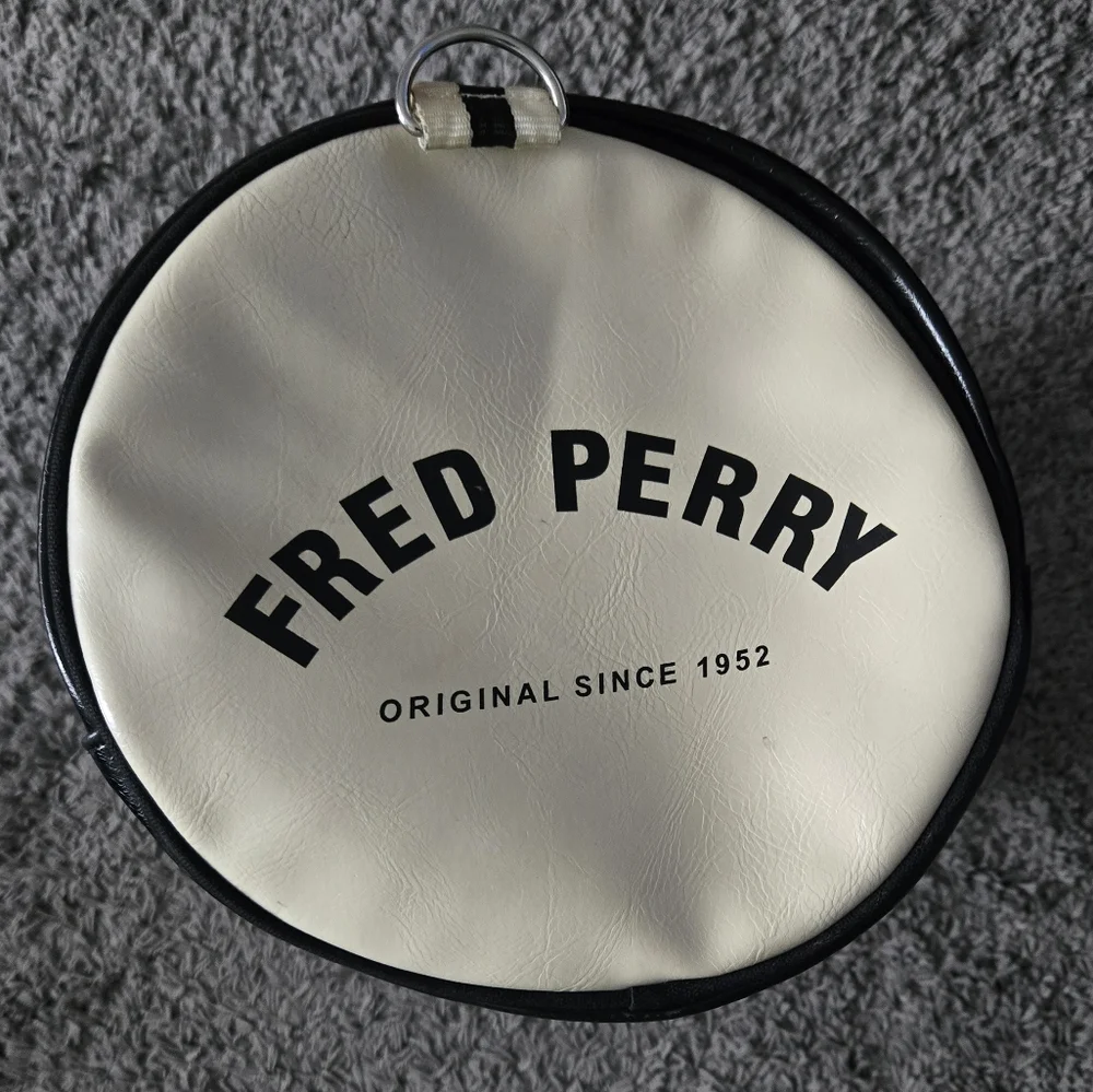 Fred Perry Black and White Duffel Bag Classic Athletic Design - Picture 7 of 9